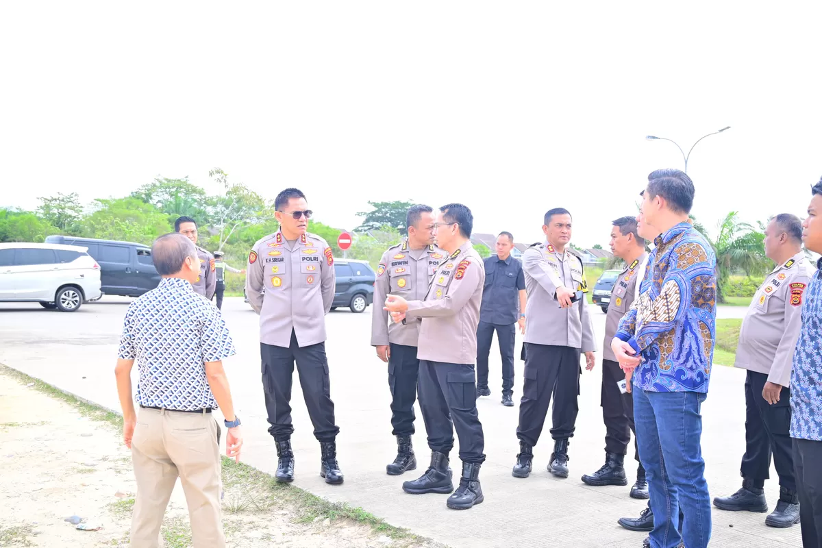 Kapolda Jambi Tinjau Lokasi Pembangunan Gerai Samsat Polres Muaro Jambi di Kawasan CRC. (Doc. Humas Polda Jambi)