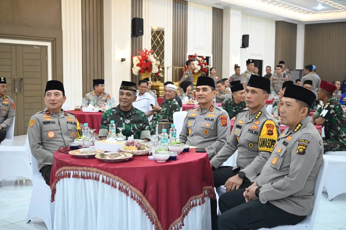 TNI - Polri Buka Puasa Bersama di Polda Jambi. (Doc. Humas Polda Jambi)