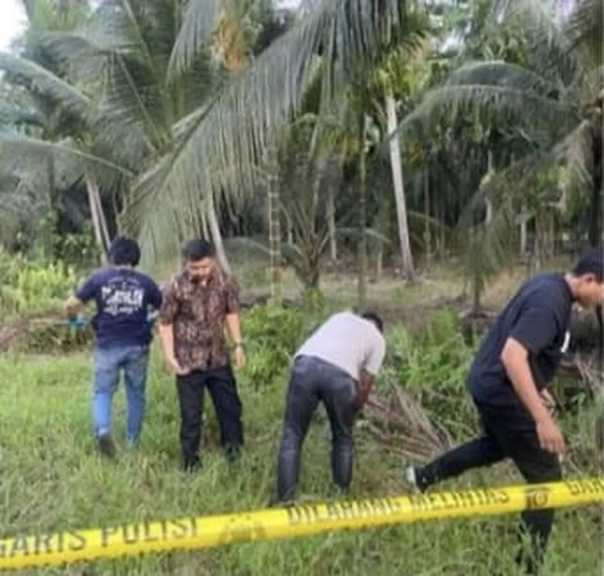 Polres Tanjab Barat ungkap identitas Kakek 77 Tahun yang Ditemukan Meninggal di Kanal Perkebunan Tungkal I. (Doc. Humas Polres Tanjab Barat)