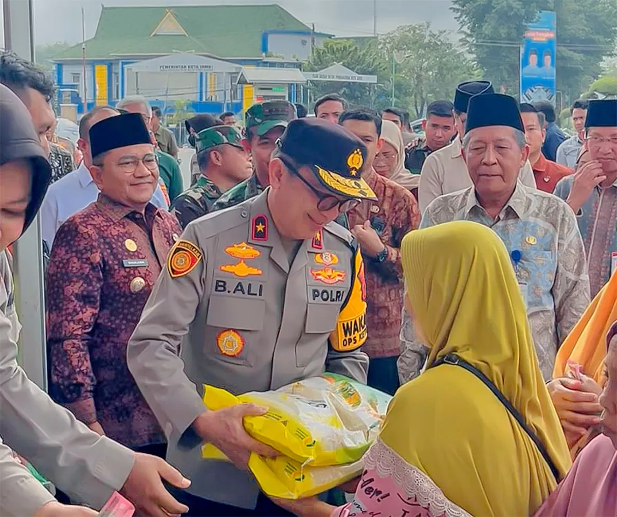 Polda Jambi Gelar Gerakan Pangan Murah. (Doc. Humas Polda Jambi)
