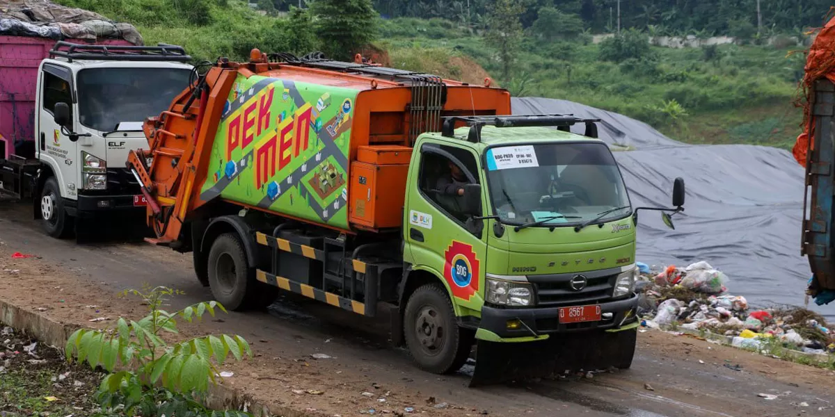 Pengiriman sampah ke TPA Sari Mukti dibatasi per harinya (Foto: Dok. Diskominfo Kota Bandung)