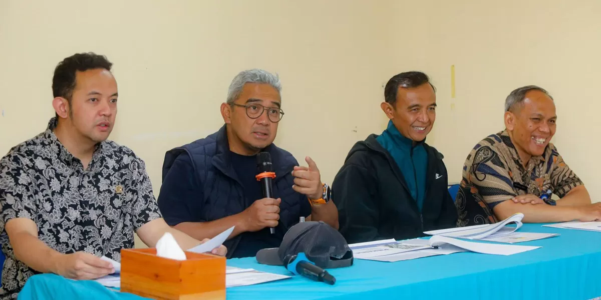 Wali Kota Bandung, Muhammad Farhan pada acara Siskamling Siaga Bencana ke-85 di Kelurahan Kebon Gedang, Jumat 27 Februari 2026 (Foto: Dok. Diskominfo Kota Bandung)
