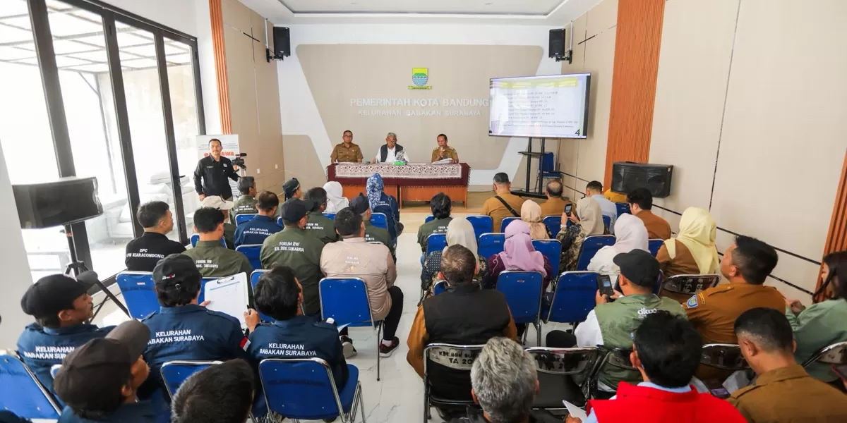 Wali Kota Bandung, Muhammad Farhan menegaskan pentingnya kepesertaan aktif BPJS (Foto: Dok. Diskominfo Kota Bandung)