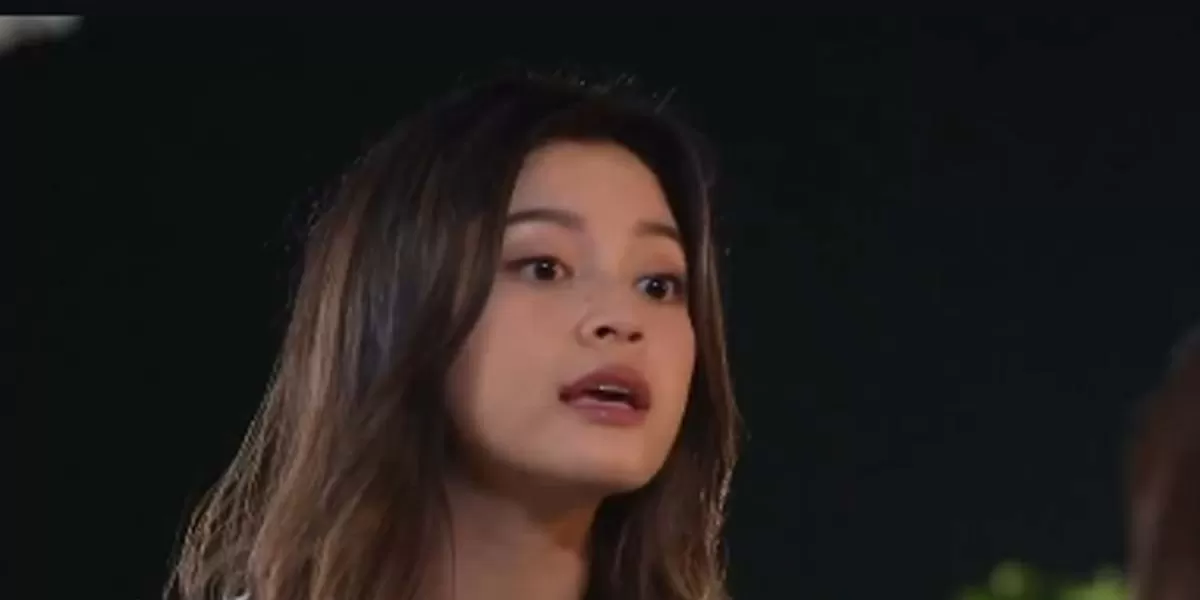 Sena merasa penasaran dengan sikap Davina. (Gorajuara/ Instagram @rctilayardramaindonesia)