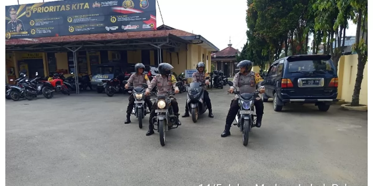 Personil Polsek Tanjung Morawa jajaran Polresta Deli Serdang gelar patroli siang hari (Realitasonline.id/zul)