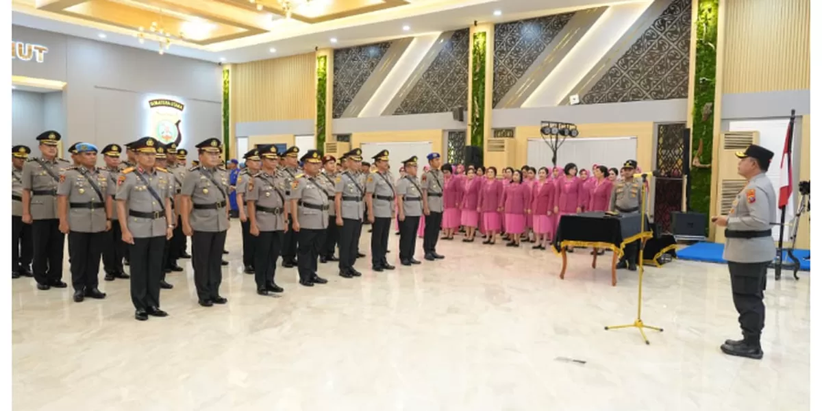 Kapoldasu Pimpin Sertijab PJU serta Kapolres Sejajaran Poldasu. (Realitasonline.id/Dok)