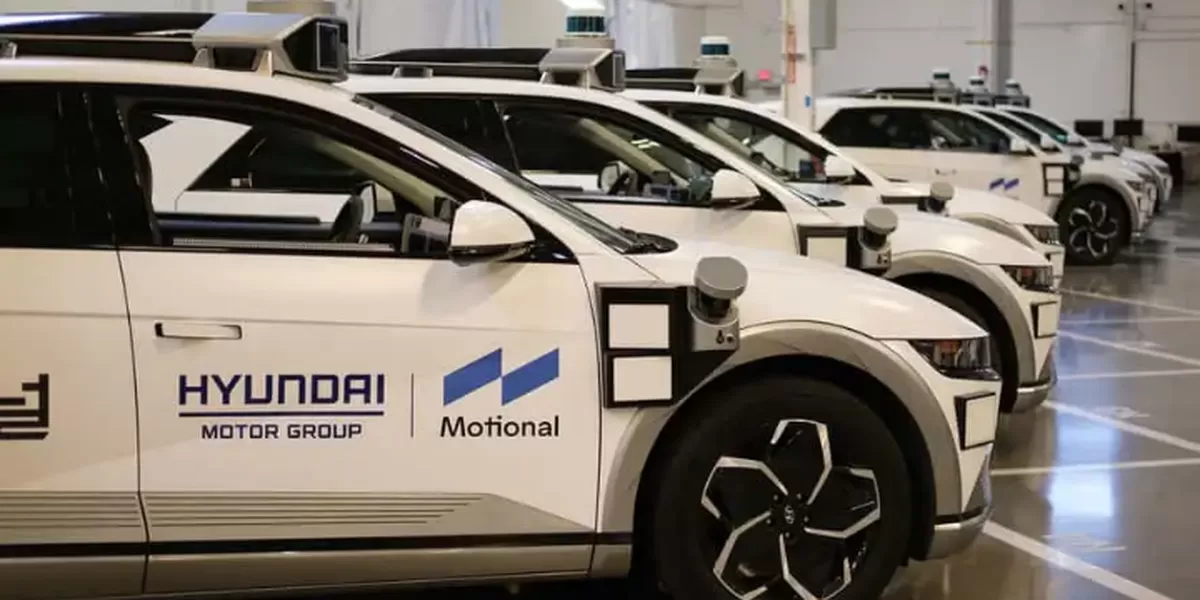 Layanan taksi otonom Robotaxi Hyundau 2026. (Patrickgeorge/insideevs)