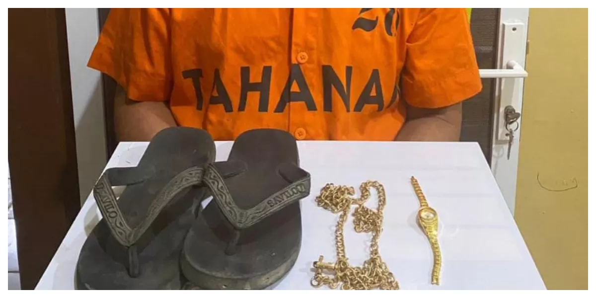 Terduga pelaku SL bersama barang bukti diamankan Polsek Sibolga Sambas. (Realitasonline.id/Humas Poldasu/Ogek Tanjung)