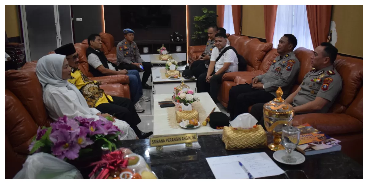 Kapolres Binjai AKBP Mirzal Maulana disambut pimpinan DPRD Langkat. ( realitasonline.id/MA)