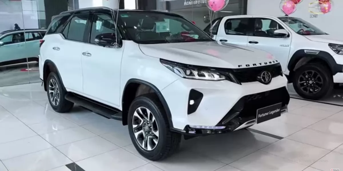 Toyota Fortuner 2026 4WD 7-Seater Luxury SUV tampil sebagai SUV yang lebih modern, mewah, dan tetap tangguh. (Tangkapan Layar YouTube AutoShow TV)