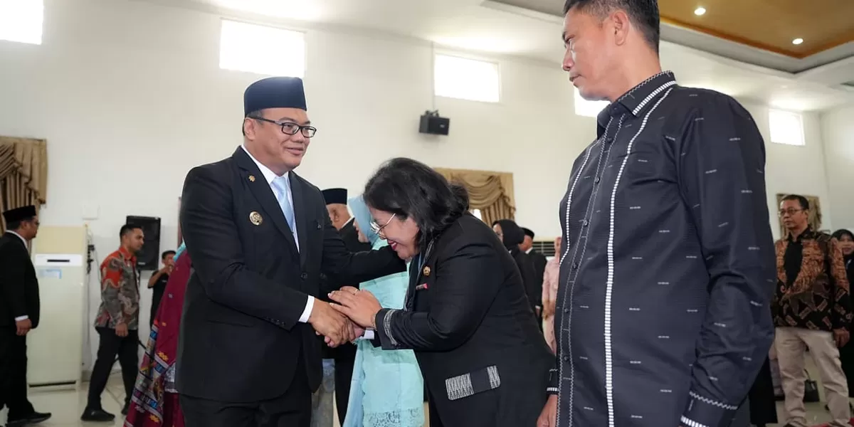 Bupati Lantik 15 Pejabat Pimpinan Tinggi Pratama