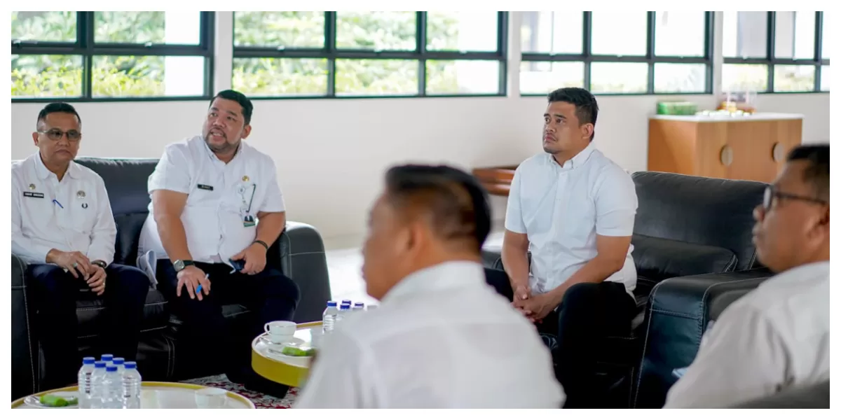 Bobby Nasution, bersama sejumlah pimpinan OPD terkait, mengikuti Rakor Percepatan Rehabilitasi dan Rekonstruksi Pascabencana. (Realitasonline.id/KOMINFO SUMUT)