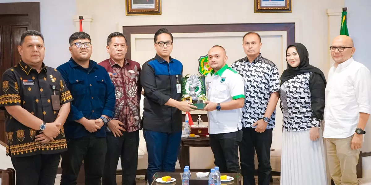 Rico Waas terima audensi Pengurus Pordasi Kota Medan, Jumat (23/1/2026), dukung kejuaraan berkuda Equestrian.