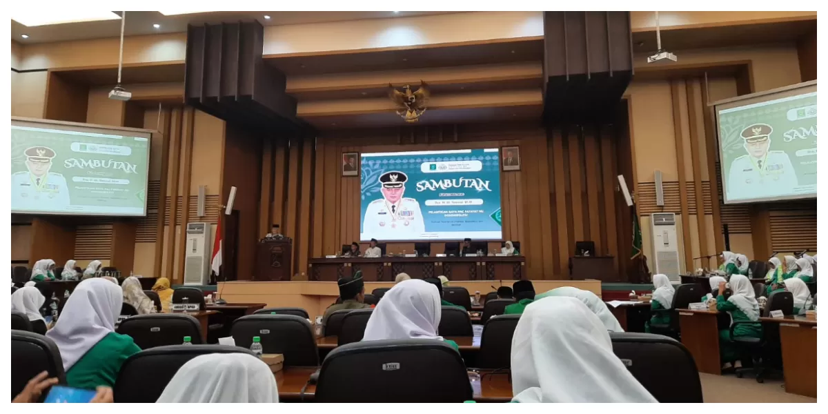 Keteranga Foto : Bupati Malang Hadiri Pelantikan Serentak PAC dan Ranting Fatayat NU Gondanglegi (Realitasonline.id / ARIF)