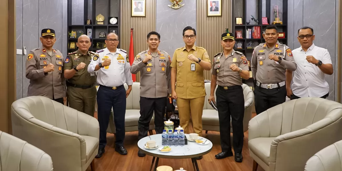 Wali Kota Medan Rico Waas terima kunjungan Kapolres Belawan AKBP Rosef Efendi, Senin (26/1/2026).