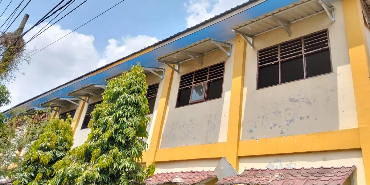 Plafon SMKN 1 Lubuk Pakam telah diperbaiki