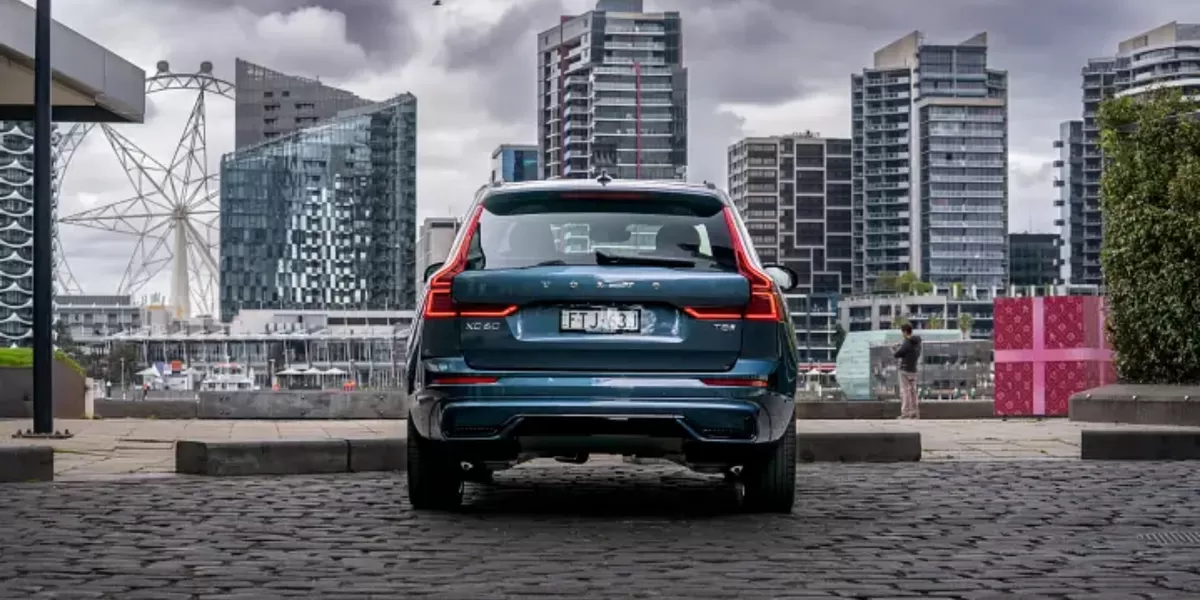 Volvo XC60 kembali mendapat penyegaran kecil untuk model tahun 2026.  (Drive)