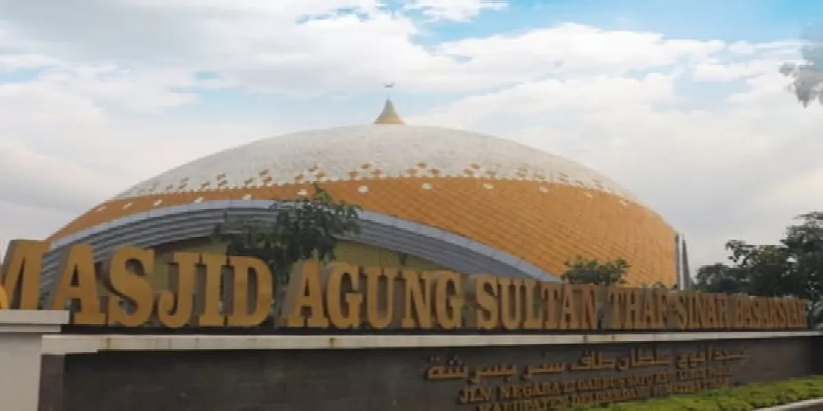 Masjid Agung Sultan Thaf Sinar Basarsyah. (Realitas online.id/zul)
