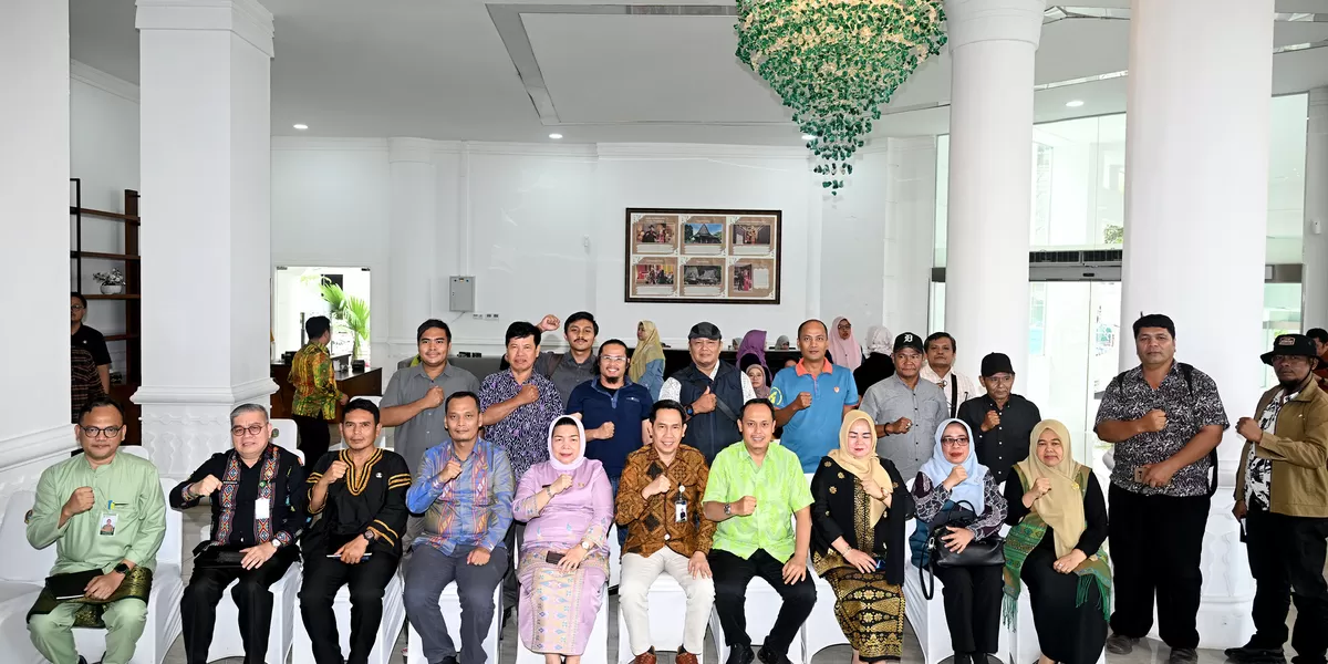 Sekretaris Dinas Kesehatan Sumut Hamid Rijal Lubis pada konferensi pers yang digelar Dinas Komunikasi dan Informatika Sumut di Lobby Dekranasda Kantor Gubernur Sumut, Kamis (29/1/2026).