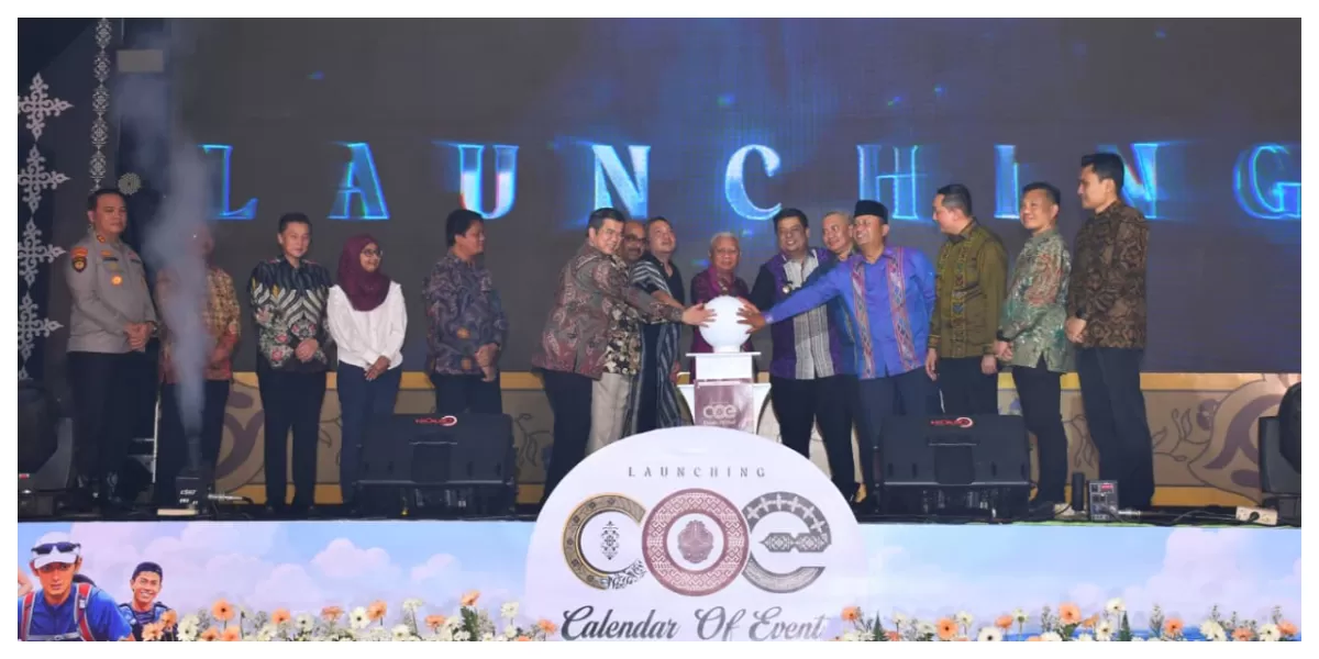  Bupati Samosir Vandiko T Gultom bersama Bupati Pakpak Bharat dan Wabup Dairi menghadiri peresmian event Calendar of Event (CoE) Sumatera Utara 2026, (Realitasonline.id/Dok)