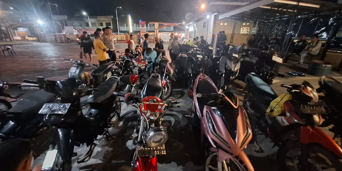 hasil razia sebanyak 22 pengendara sepeda motor kedapatan menggunakan knalpot brong. (Realitasonline.id/nas)
