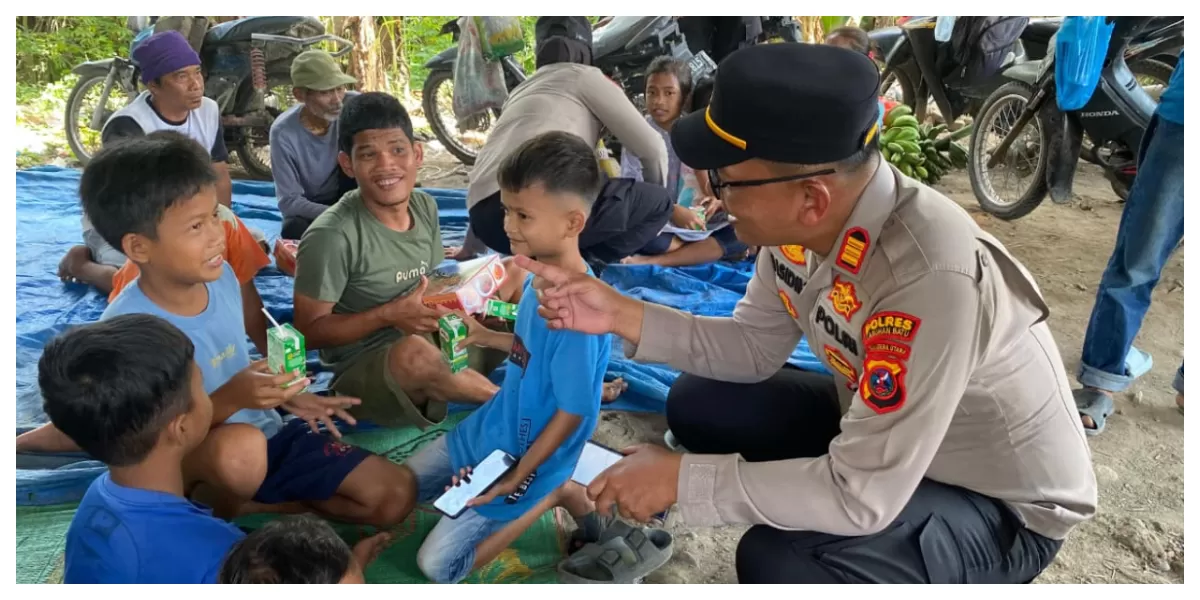 Kabag Ops Polres Labuhanbatu, AKP Rasidin memimpinan trauma healing Polri Untuk Masyarakat. (Realitasonline.id/Dok)