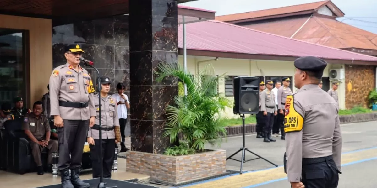 Polres Padangsidimpuan menggekar apel pasukan operasi Keselamatan Toba 2026 di lapangan apel Mapolres Padangsidimpuan, Senin (2/2/2026).(Foto : Realitasonline / Riswandy)