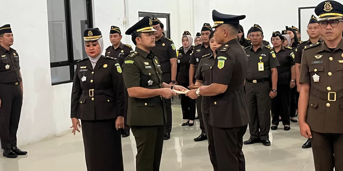 Sertijab Kasi Datun, Dr M Kenan Lubis SH MH dilantik menggantikan Richard (Realitasonline.id/RH)