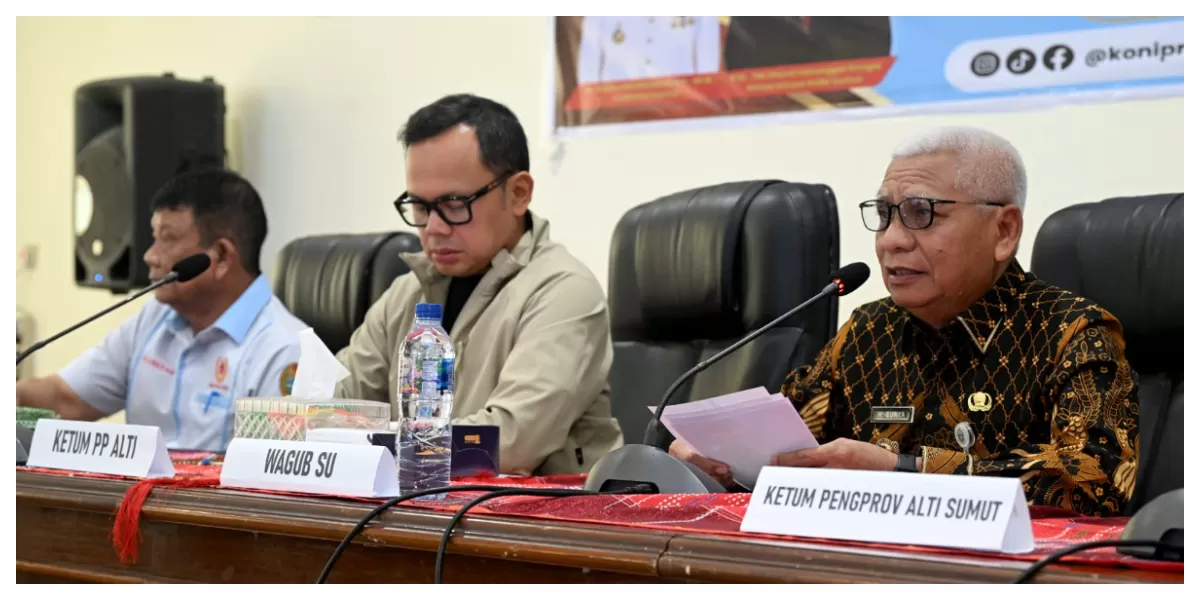 Wagub Surya bersama Ketua KONI Sumut Hatunggal Siregar hadiri  Musyawarah ALTI Sumut Tahun 2026 di Aula Kantor KONI. (Realitasonline.id/Kominfo Sumut/Fahmi Aulia)