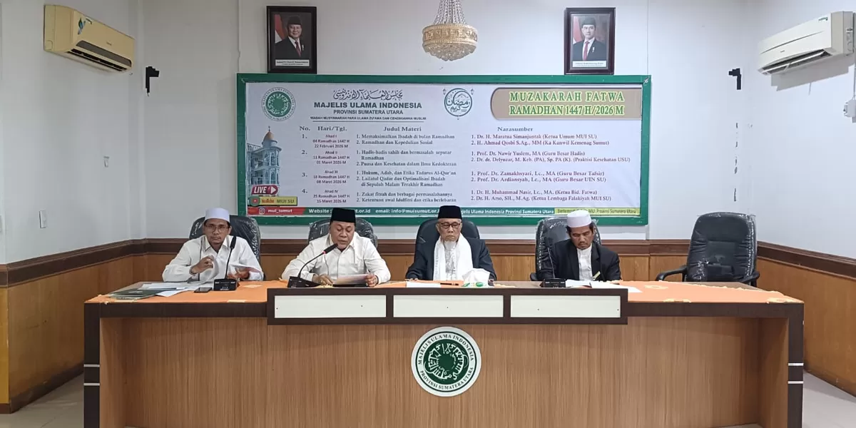 Kakanwil Kemenag H.Ahmad Qosbi tampil sebagai pemateri pada kegiatan Muzakarah Khusus Ramadan 1447 H di Aula MUI Sumut, Minggu (22/2/2026).