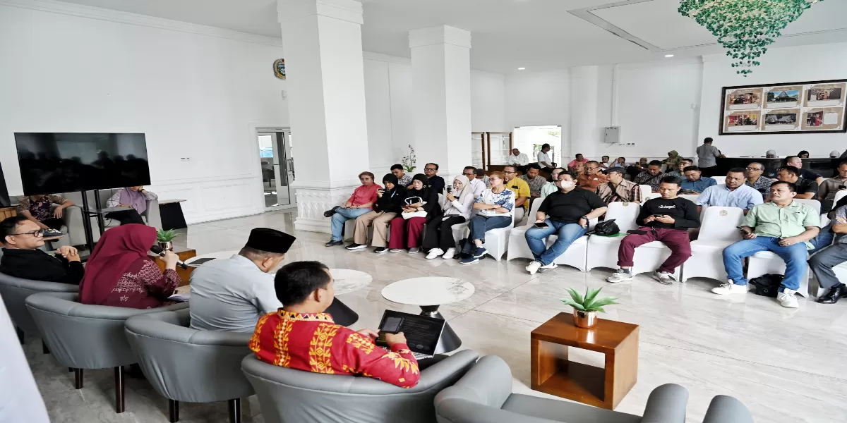 Saat temu pers bersama dengan Dinas Sosial Provinsi Sumatera Utara dan Bidang Statistik Sektoral Dinas Komunikasi dan Informatika Provinsi Sumut,  di Kantor Gubernur Sumut  (Realitasonline.id/Dok)