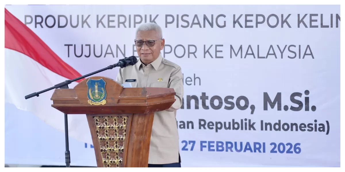 Wagub Sumut Surya dampingi Mendag Budi Santoso resmikan Pusat Konveksi dan pelepasan Ekspor Pisang Kepok Keling di Pasar Kain Pasar Baru Kecamatan Tebingtinggi, Kota Tebingtinggi. Jumat (27/2/2026). (Realitasonline.id/Alexander AP Siahaan/Kominfo Sumut)