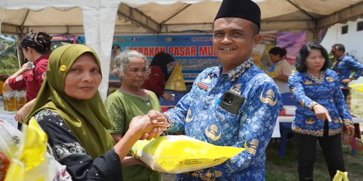 Gerakan Pasar Murah untuk menekan inflasi menjelang hari besar keagamaan kembali digelar di Kecamatan Nassau di halaman kantor camat  (Realitas online.id/MS)