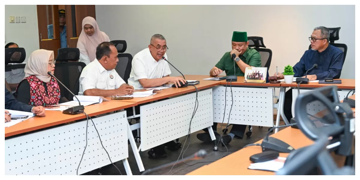 Pj Sekdaprov Sumut, Sulaiman Harahap hadiri RDP Timsel KPID Sumut bersama Komisi A DPRD Sumut di Ruang Rapat Komisi A, Rabu (4/3/2026). (Realitasonline.id/Kominfo Sumut/Imam Syahputra)