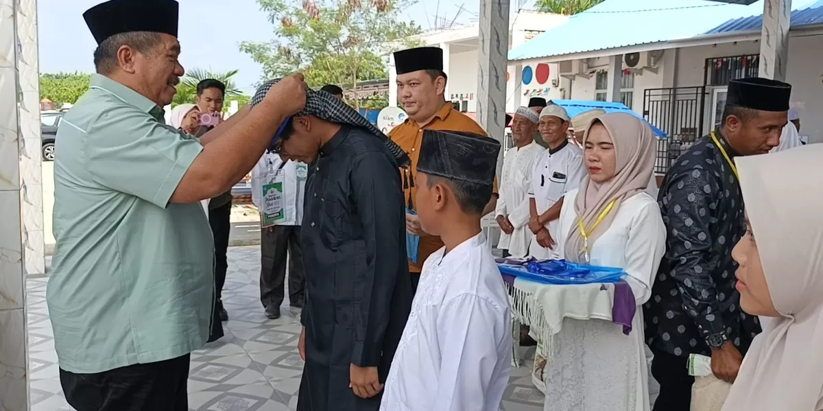 Bupati Asahan Taufik Zainal Abidin Siregar saat membuka kegiatan pesantren kilat Ramadhan untuk pelajar SMP