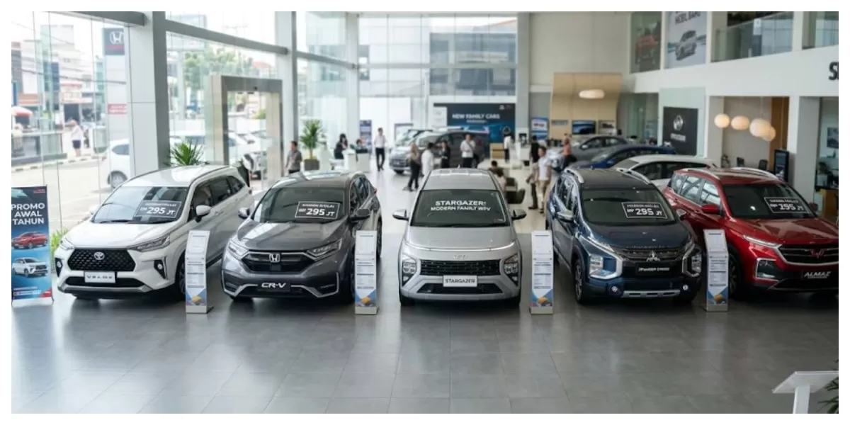 Ilustrasi mobil keluarga modern yang nyaman digunakan untuk perjalanan bersama keluarga (Realitasonline/ Canva)