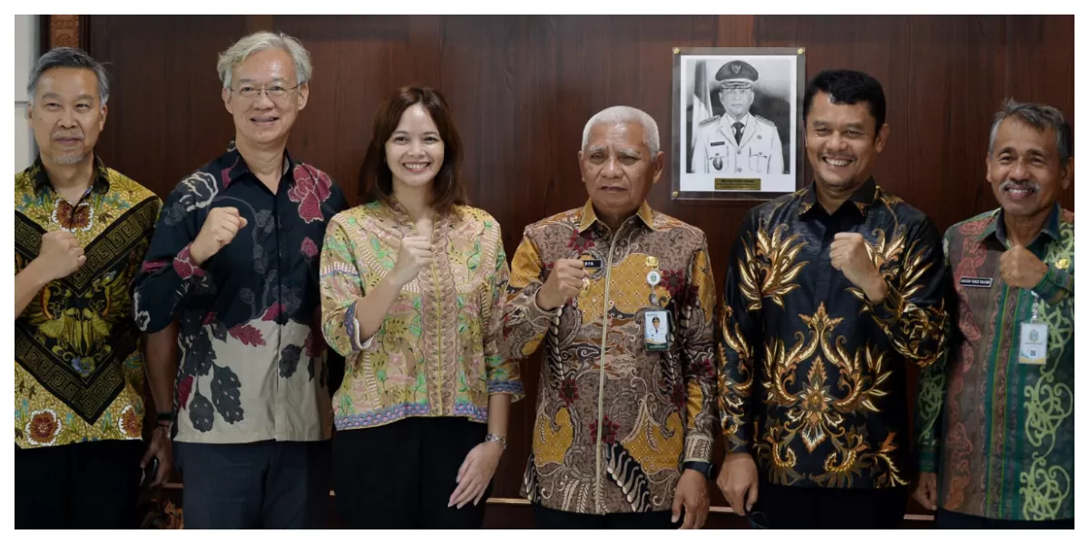 Wakil Gubernur Sumatera Utara (Sumut) Surya menerima kunjungan kerja Tim Fakultas Kedokteran Universitas Sumatera Utara (USU) di Ruang Kerja Lantai 9 Kantor Gubernur Sumut  (Realitasonline.id / Alexander AP Siahaan/Diskominfo Provsu)