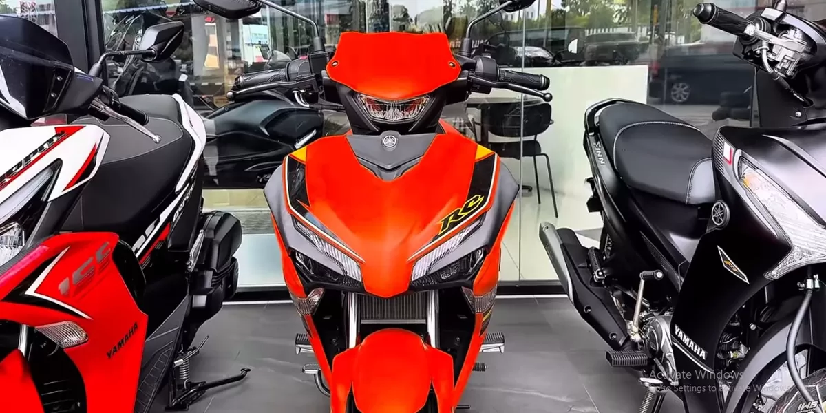 New MX-King 155 VVA biasanya menyoroti betapa besar lonjakan performa dibanding generasi lama. (Tangkapan Layar YouTube Iwan Banaran)