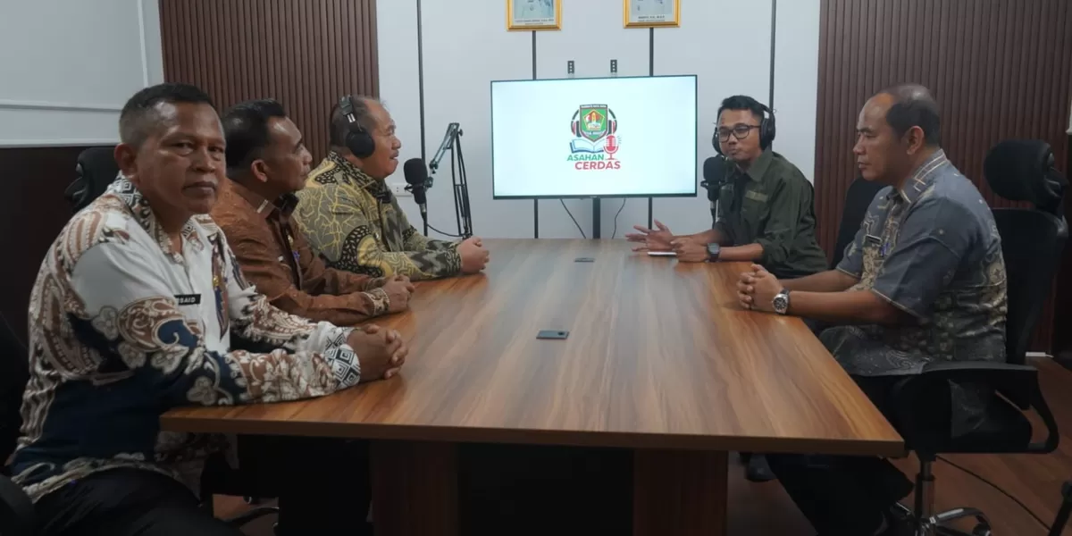 Bupati Asahan Taufik Zainal Abidin Siregar saat peresmian Podcast Asahan Cerdas