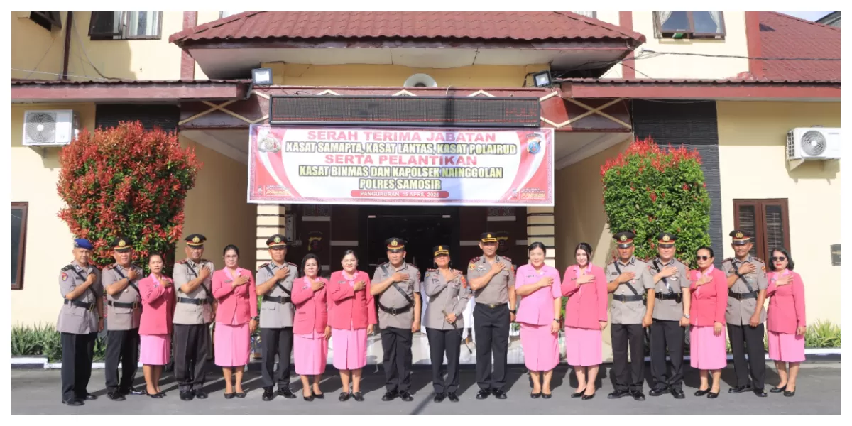 Kapolres Samosir AKBP Rina Frillya usai memimpin sertijab foto bersama  di MaPolres Samosir. (Realitasonline.id/nas)