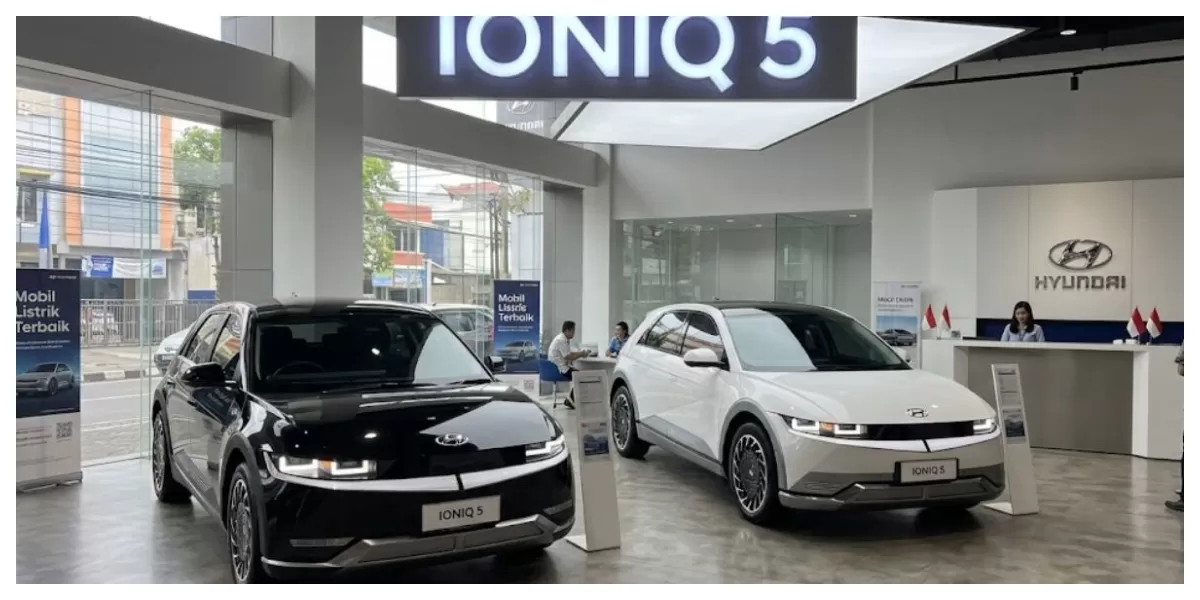 Ilustrasi mobil listrik dengan teknologi canggih dan desain futuristik (Realitasonline/ Canva)