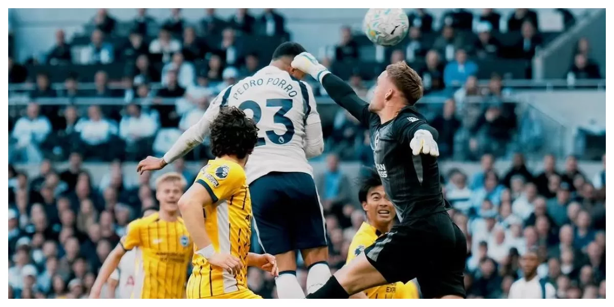 Keterangan Foto : Pedro Porro berusaha menyundul bola (Realitasonline.id / ig : @spursofficial)
