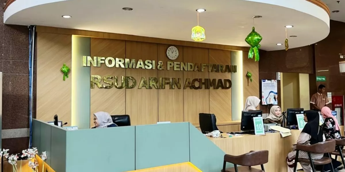 RSUD Arifin Achmad. (Riaumakmur.com)