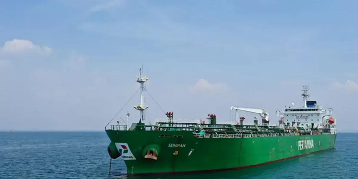 Armada kapal sewa PIS disorot CBA setelah data menunjukkan 42 persen kapal berusia lebih dari 20 tahun, memicu pertanyaan soal keselamatan dan efisiensi operasional.   (Dok. pertamina-pis.com)