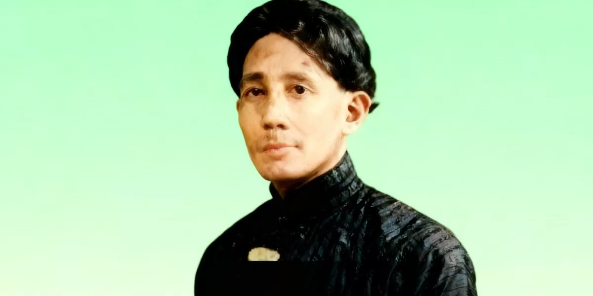 Ilustrasi tokoh birokrasi republik awal RM Sastrosartomo yang berperan menjaga stabilitas administrasi negara melalui nilai kepemimpinan Catur Murti berbasis etika Jawa dan modernitas pemerintahan (Dok. Kreasi Dola AI)