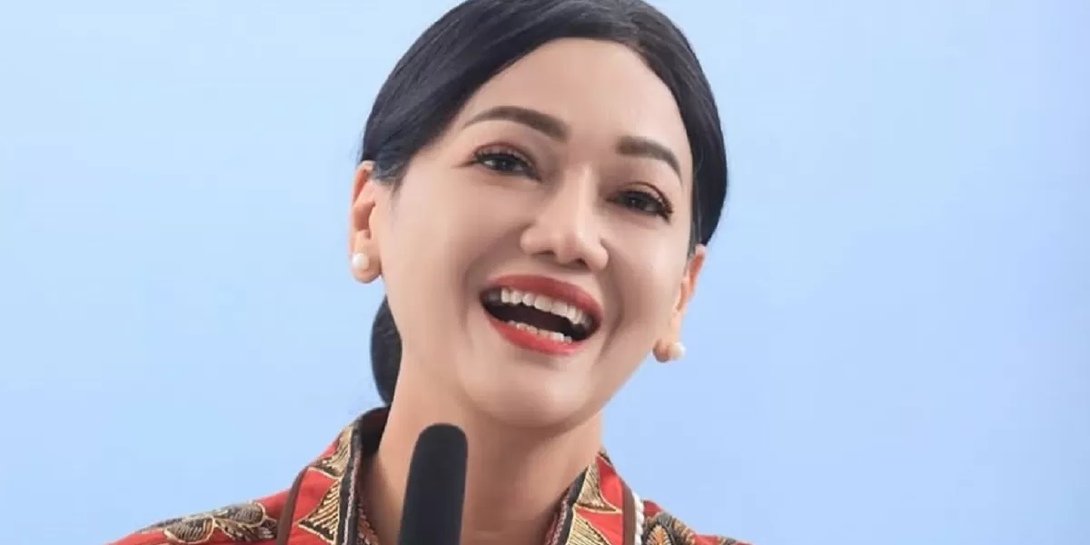 Friderica Widyasari Dewi saat mengikuti uji kelayakan Komisi XI DPR RI sebelum disetujui menjadi Ketua Dewan Komisioner OJK periode 2026&amp;ndash;2031.   (Instagram.com @fridericawidyasari)