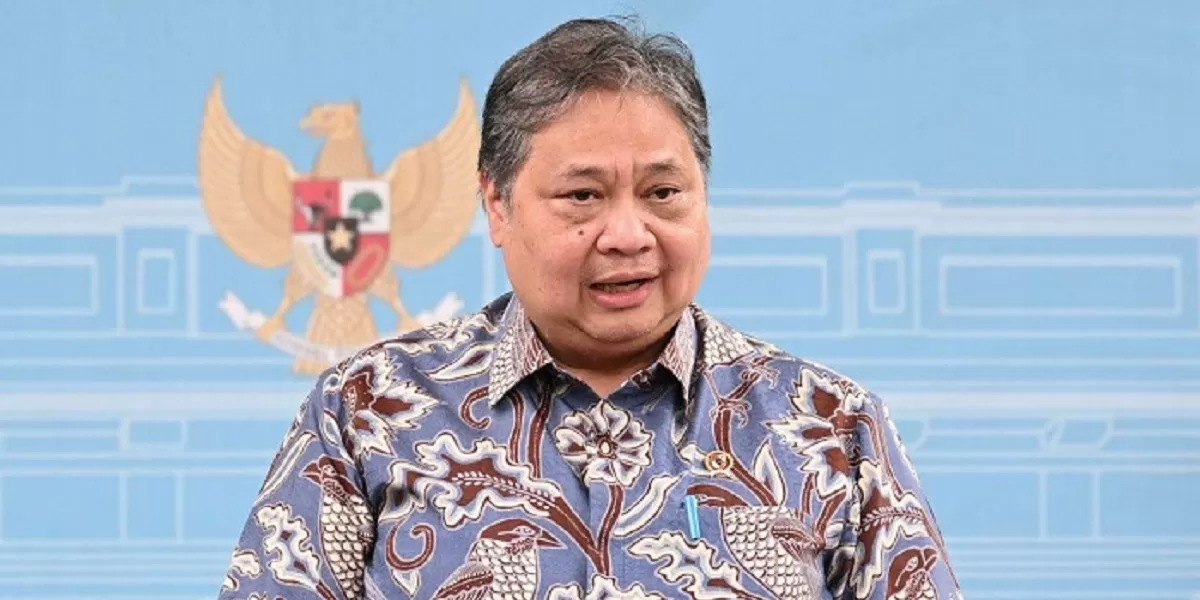 Menko Perekonomian Airlangga Hartarto. Operasional tambang batu bara menjadi fokus kebijakan peningkatan produksi untuk menjaga pasokan energi domestik. (Facebook.com @Airlangga Hartarto)