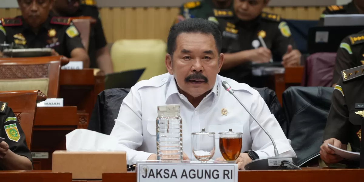 Jaksa Agung ST Burhanuddin saat menyampaikan laporan capaian kinerja tahun 2025 dan rencana strategis 2026 dalam Rapat Kerja dengan Komisi III DPR RI (Dok. Kejagung)