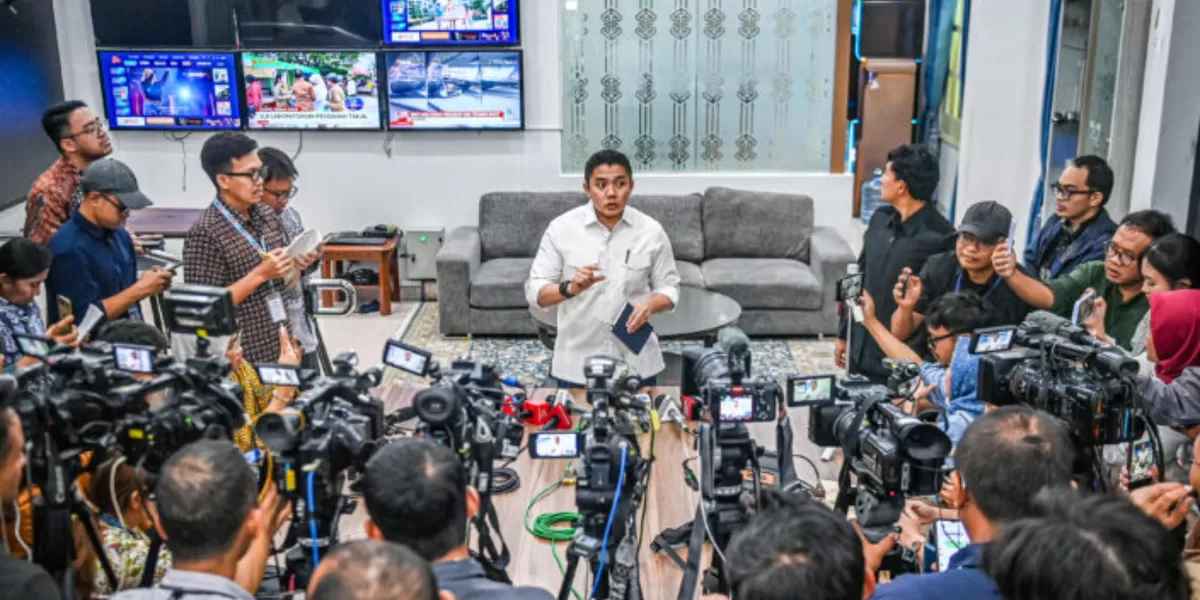 Sekretaris Kabinet Teddy Indra Wijaya saat memberikan keterangan resmi di Istana Kepresidenan terkait prioritas anggaran pendidikan nasional (Dok. Setkab RI)