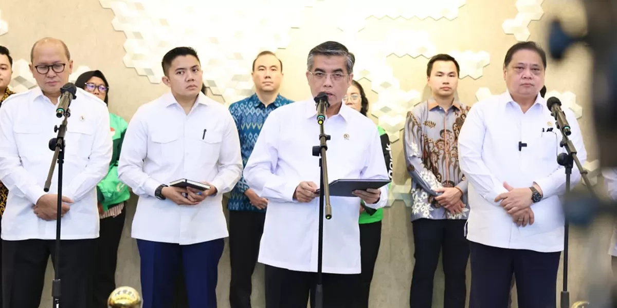 Menteri Ketenagakerjaan Yassierli saat memaparkan rincian Surat Edaran mengenai pelaksanaan pemberian THR Keagamaan Tahun 2026 dalam konferensi pers di Jakarta (Dok. Menaker RI)
